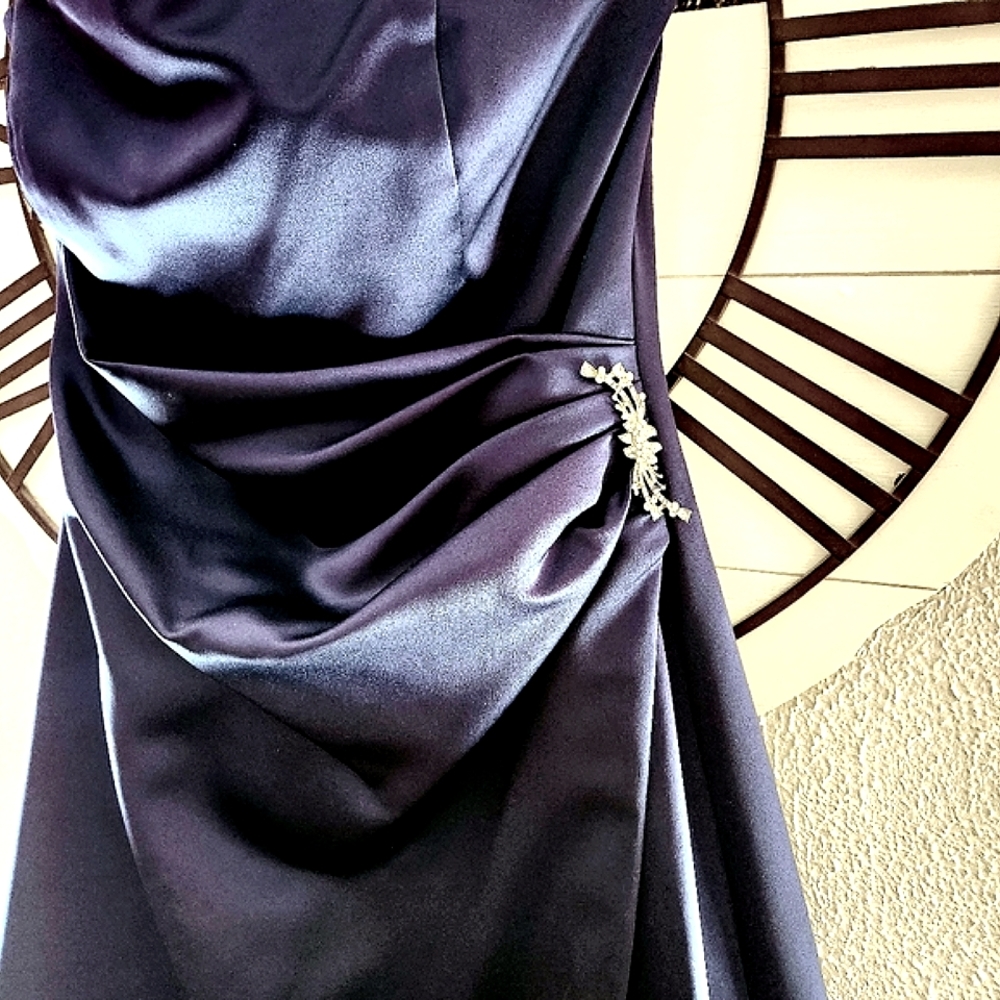 Long, midnight blue, formal, prom dress